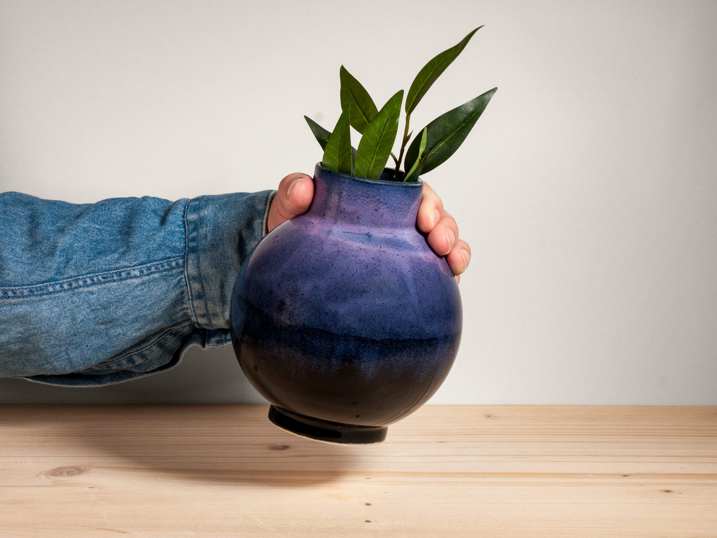 Large Orb Vase – Midnight