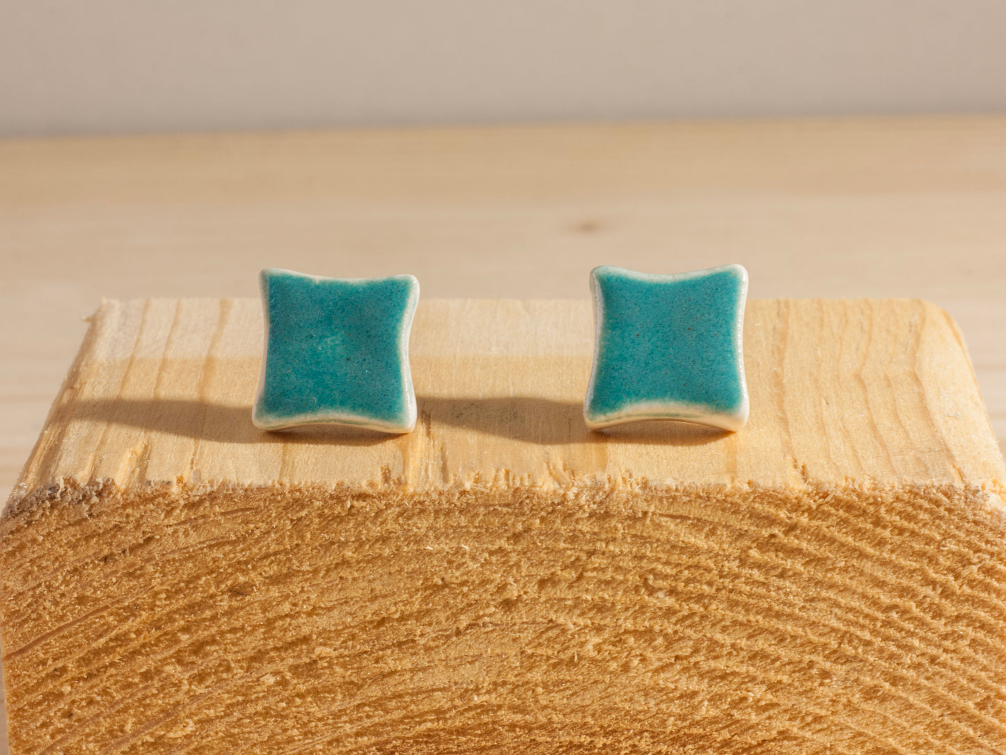 Chunky Studs – Starbursts – Turquoise
