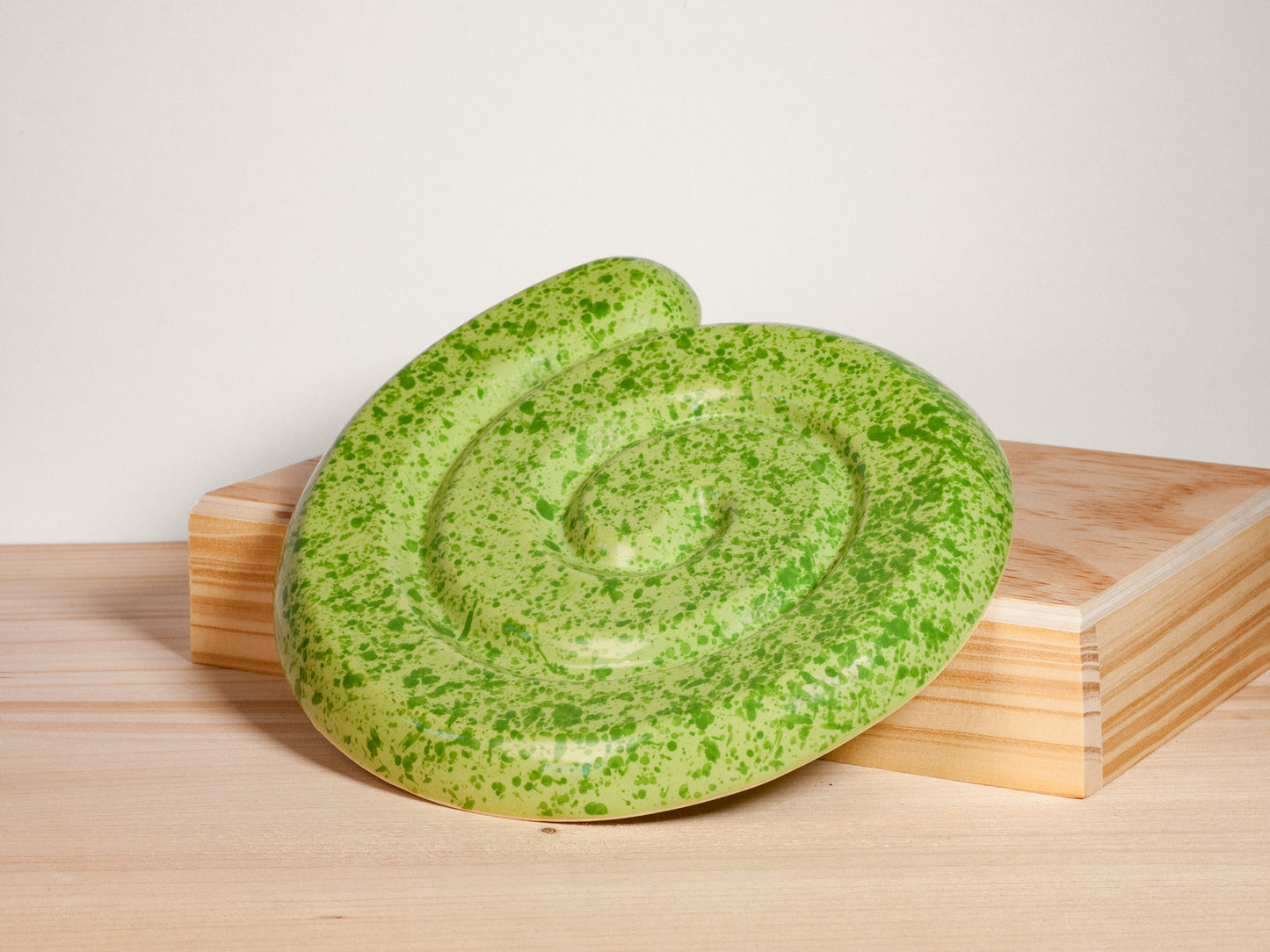 Spiral Trivet – Pear