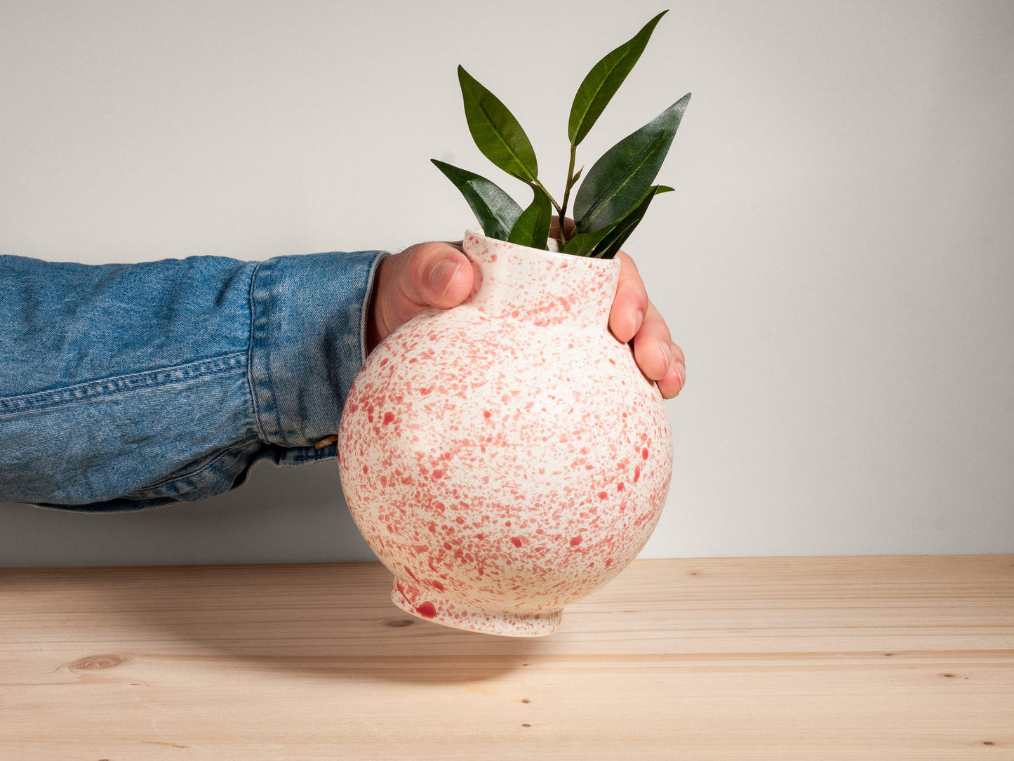 Large Orb Vase – Strawberry Splatter