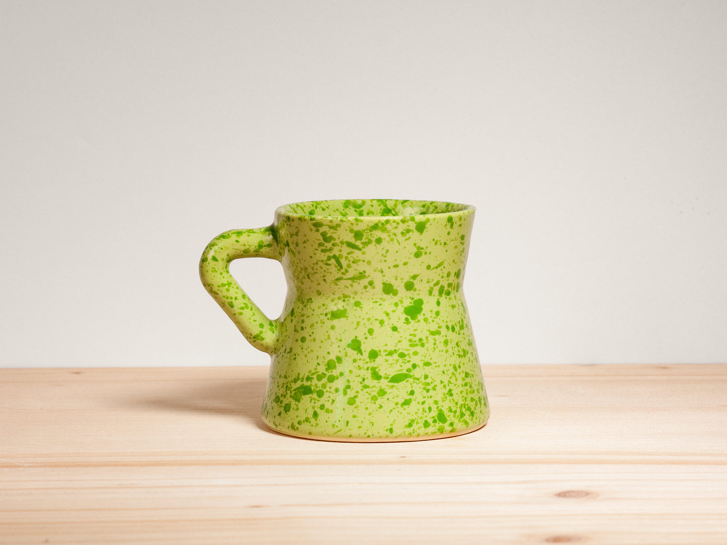 Diner Mug Triangle Handle – Pear