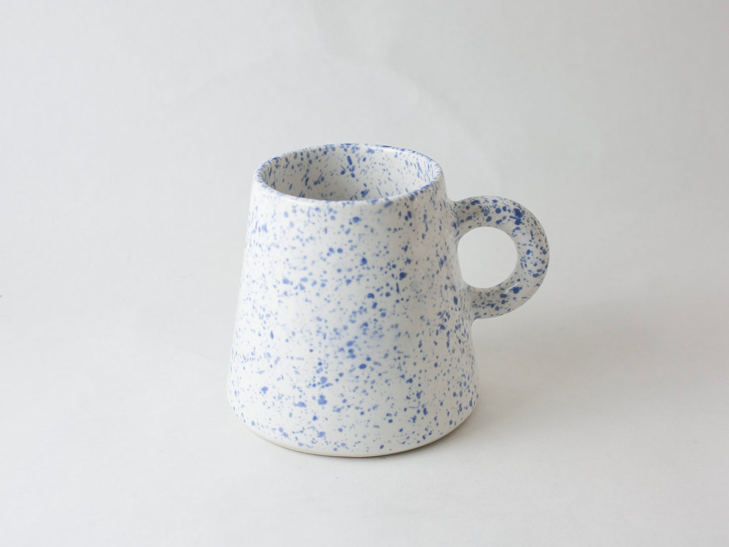 Mountain Mug Round Handle – Blue Splatter