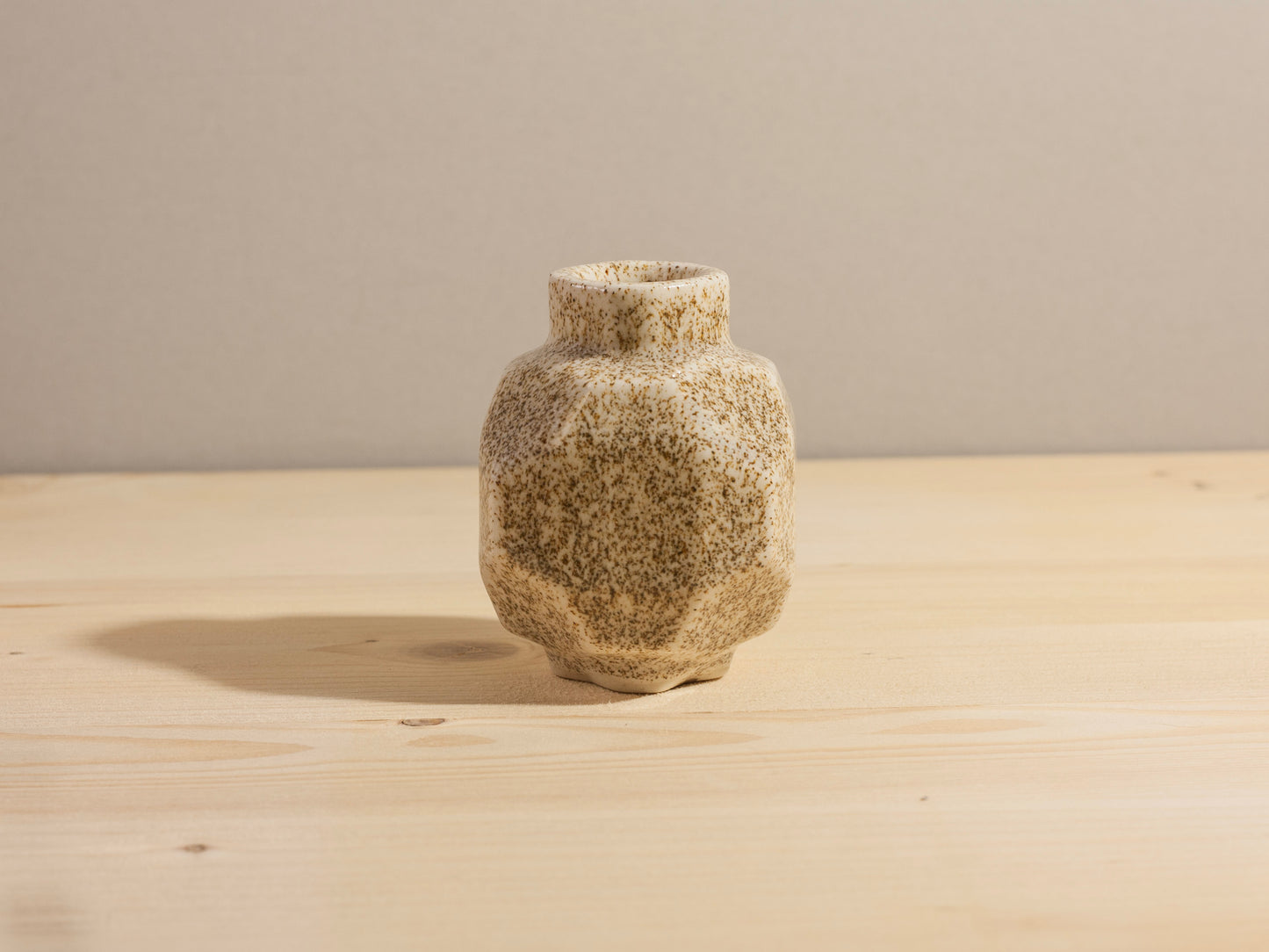 Geo Mini Bud Vase – Cream Speckle