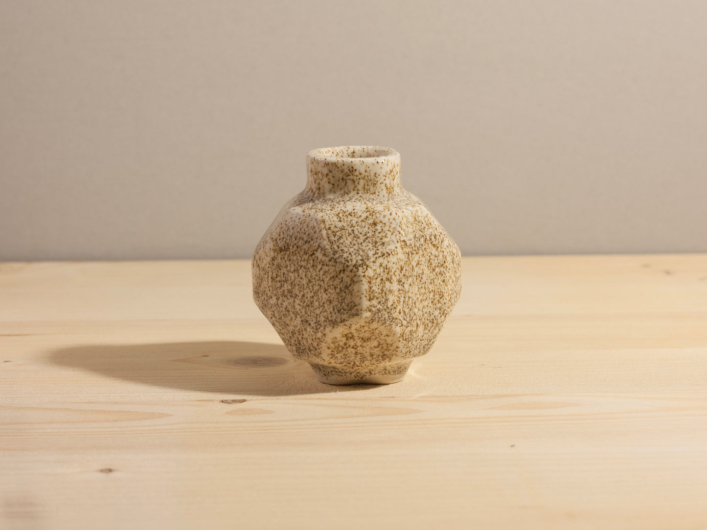 Geo Mini Bud Vase – Cream Speckle