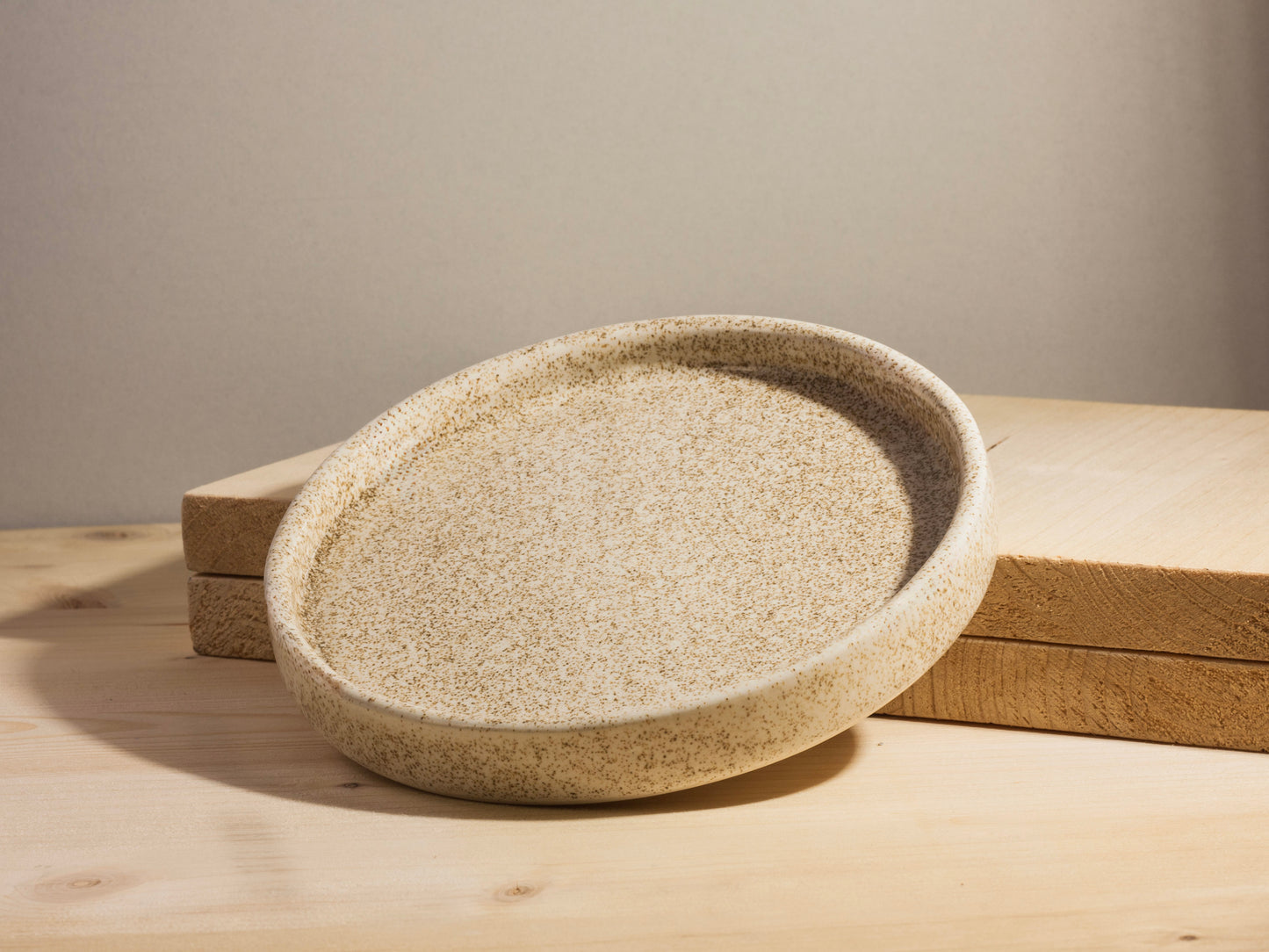 Small Serving Plate – Warm Speckle
