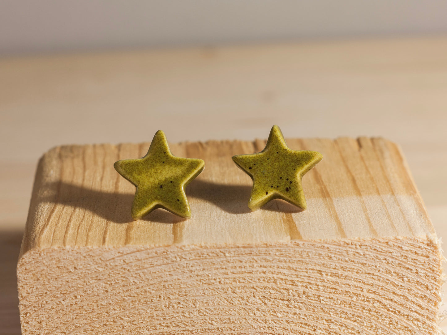 Chunky Studs – Stars – Olive