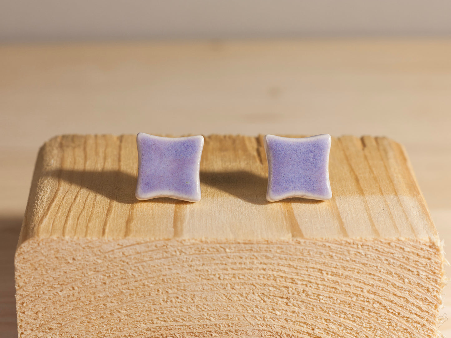 Chunky Studs – Starbursts – Lavender