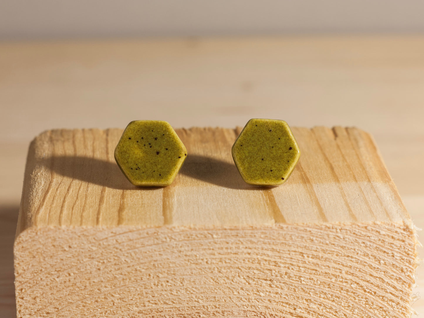 Chunky Studs – Hexagons – Olive