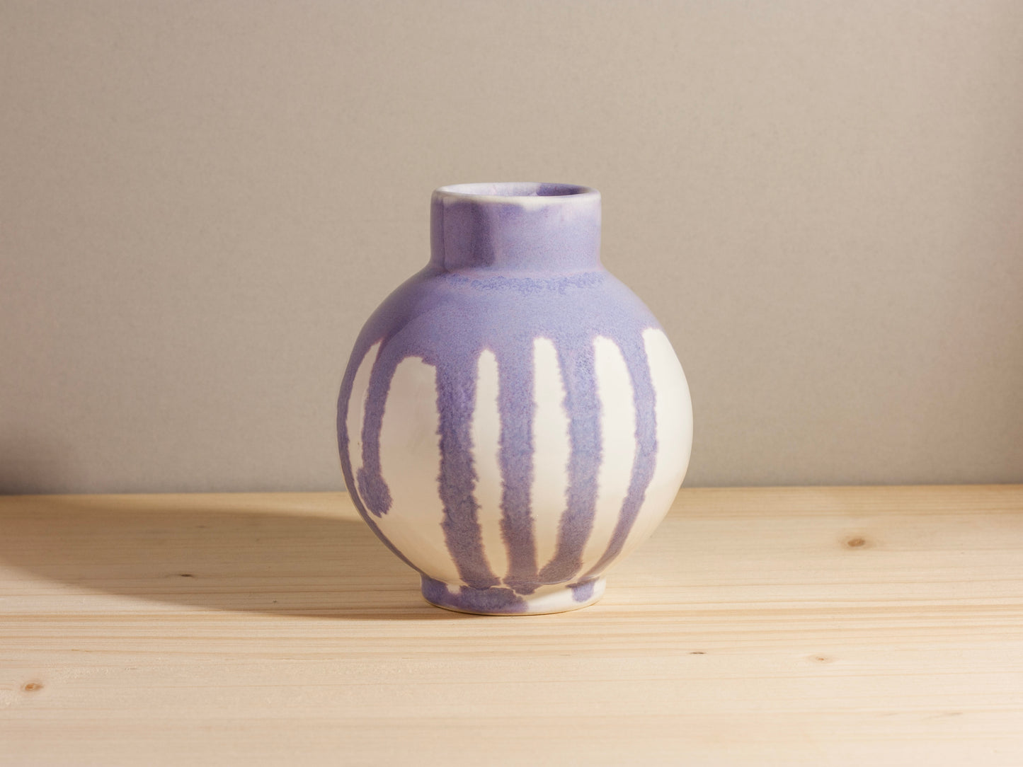 Small Orb Vase – Lavender Drip