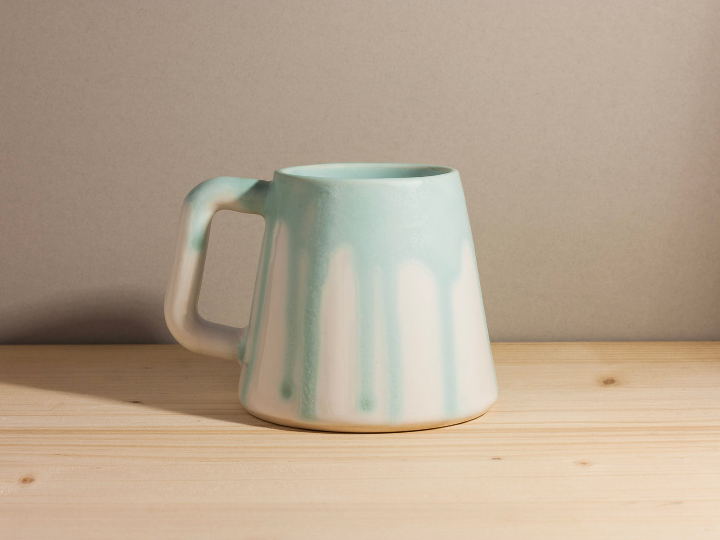 Mountain Mug Rectangle Handle – Seafoam Drip