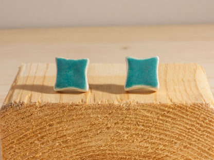 Chunky Studs – Starbursts – Turquoise